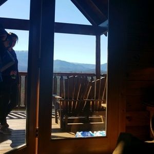 Meet your Posher, Sheena